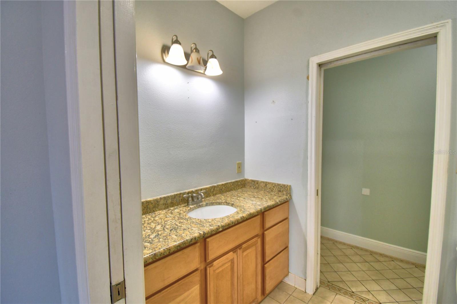 TRACY TERRACE - Residential