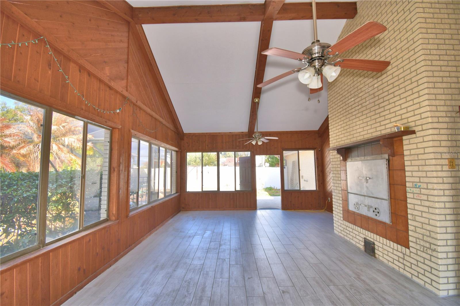 TRACY TERRACE - Residential