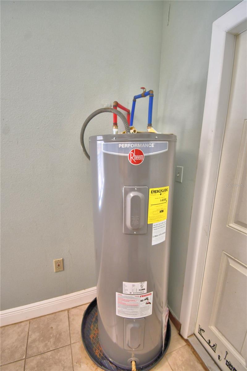 TRACY TERRACE - Residential