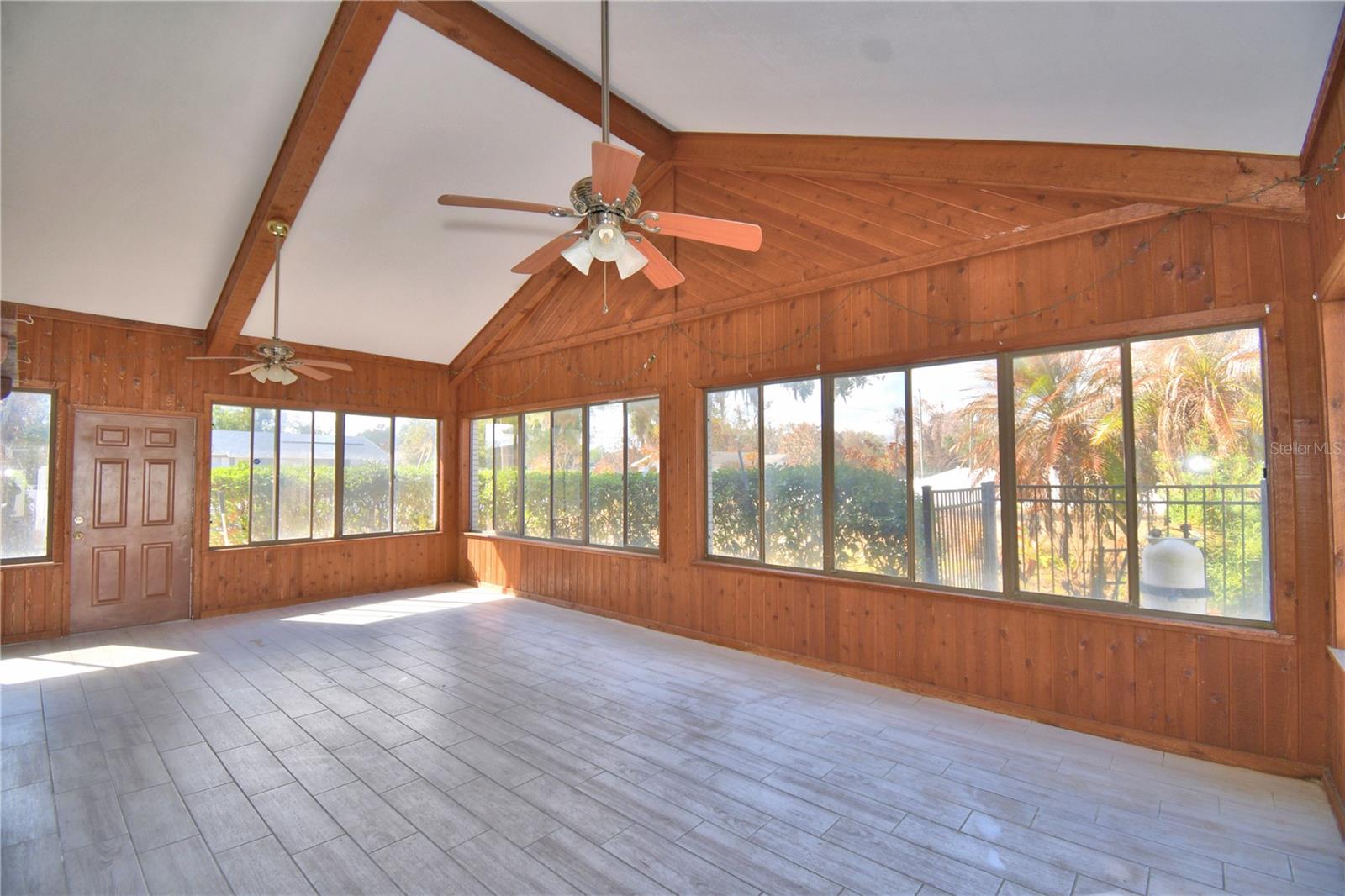 TRACY TERRACE - Residential