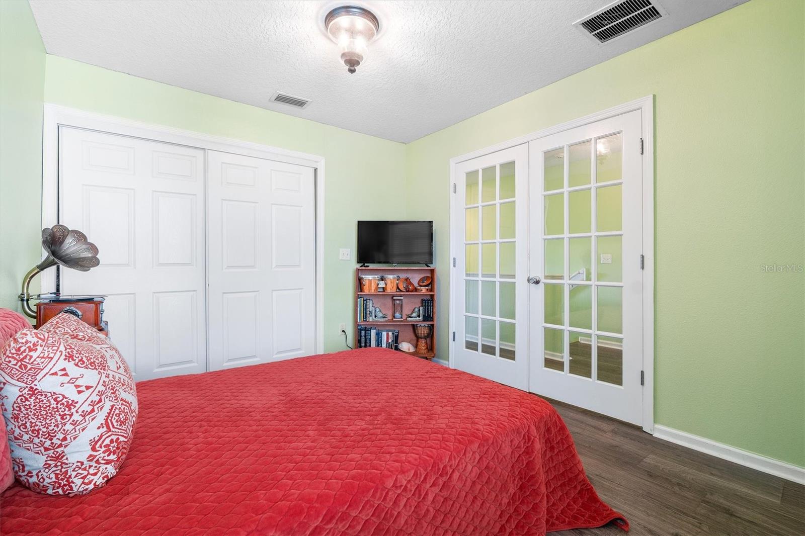 SOUTH TUSCANY VILLAGE - Residential