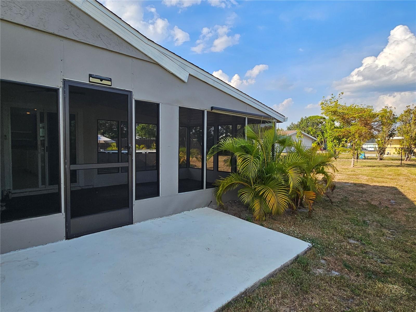 PORT CHARLOTTE SUB 52 - Residential Lease