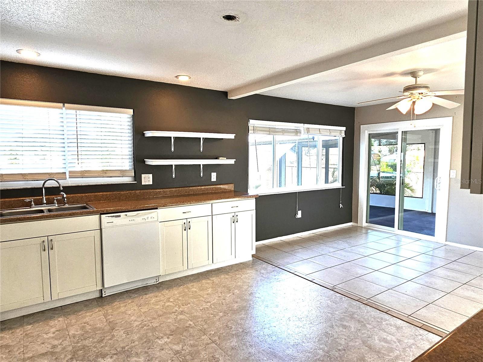 PORT CHARLOTTE SUB 52 - Residential Lease