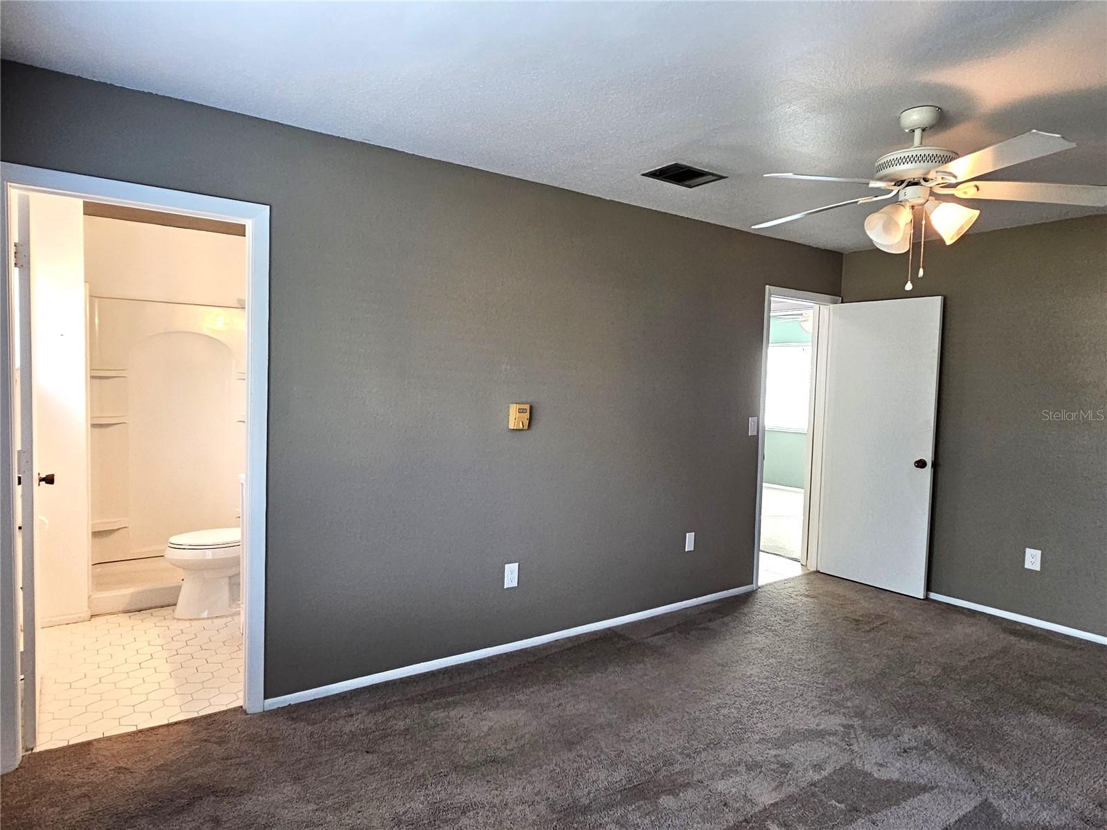 PORT CHARLOTTE SUB 52 - Residential Lease