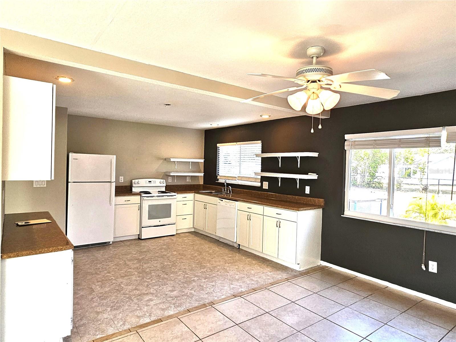 PORT CHARLOTTE SUB 52 - Residential Lease