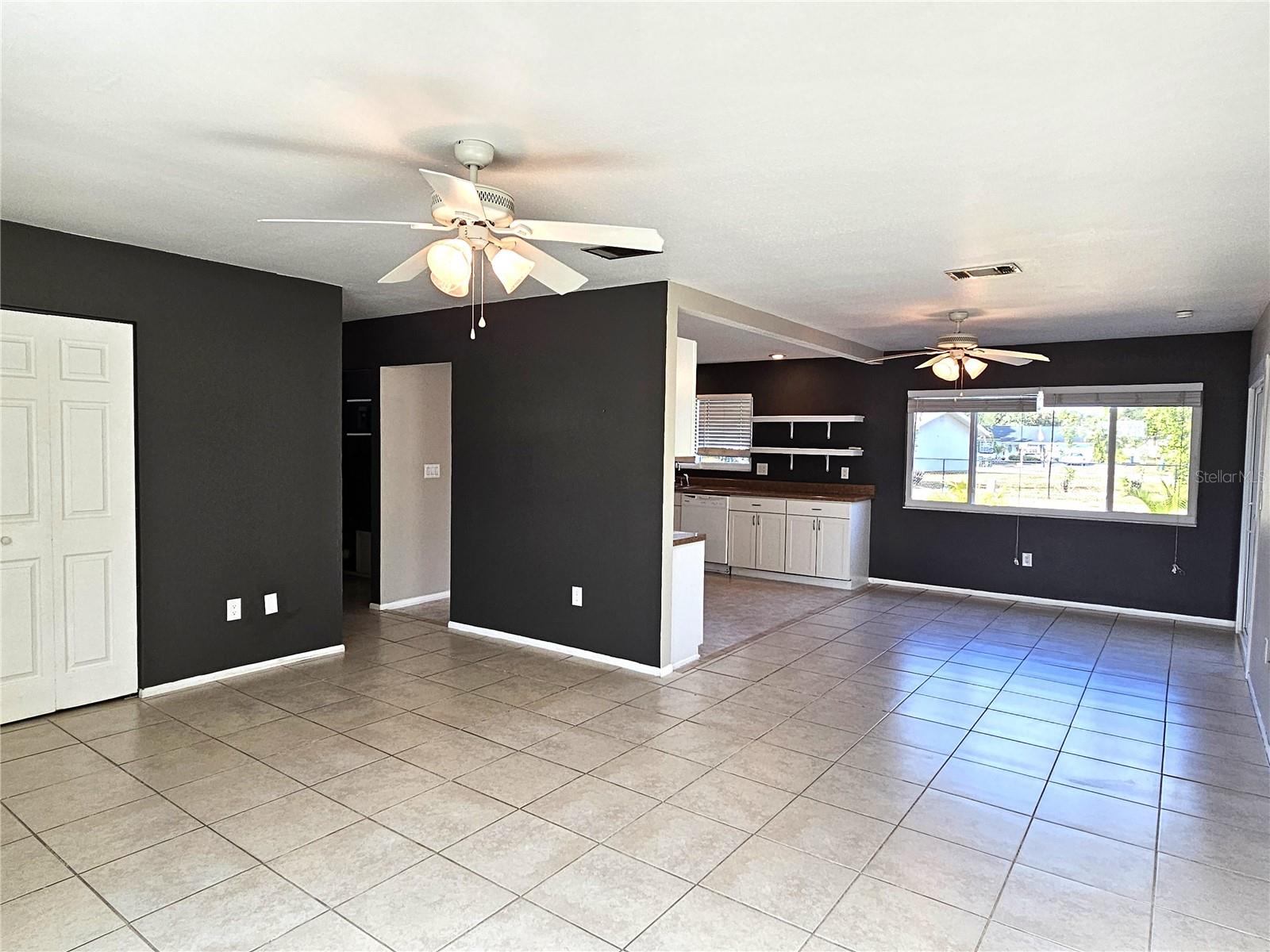 PORT CHARLOTTE SUB 52 - Residential Lease