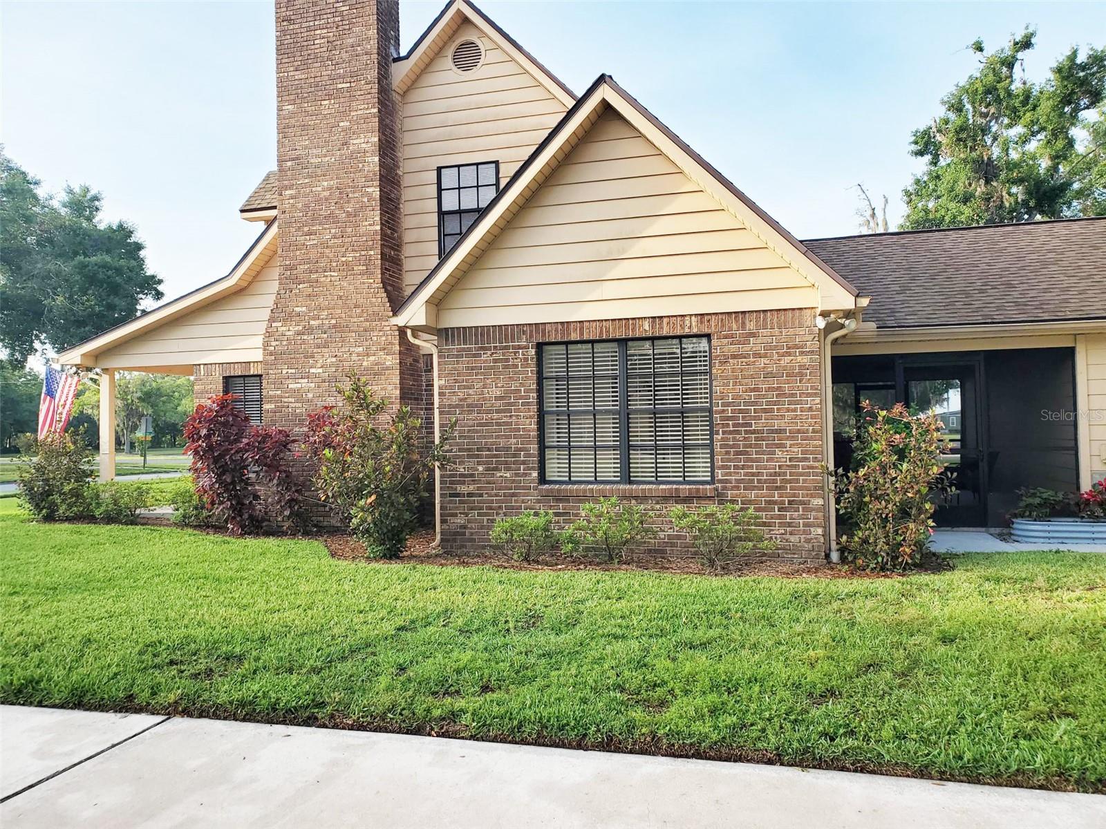 2615 SOUTHERN OAKS PLACE