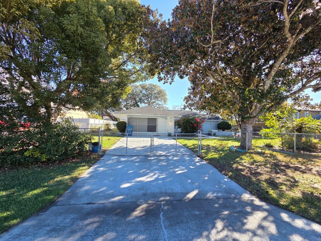 Photo of 2202 Perry Avenue, Spring Hill, FL 34609 (MLS # TB8459599)