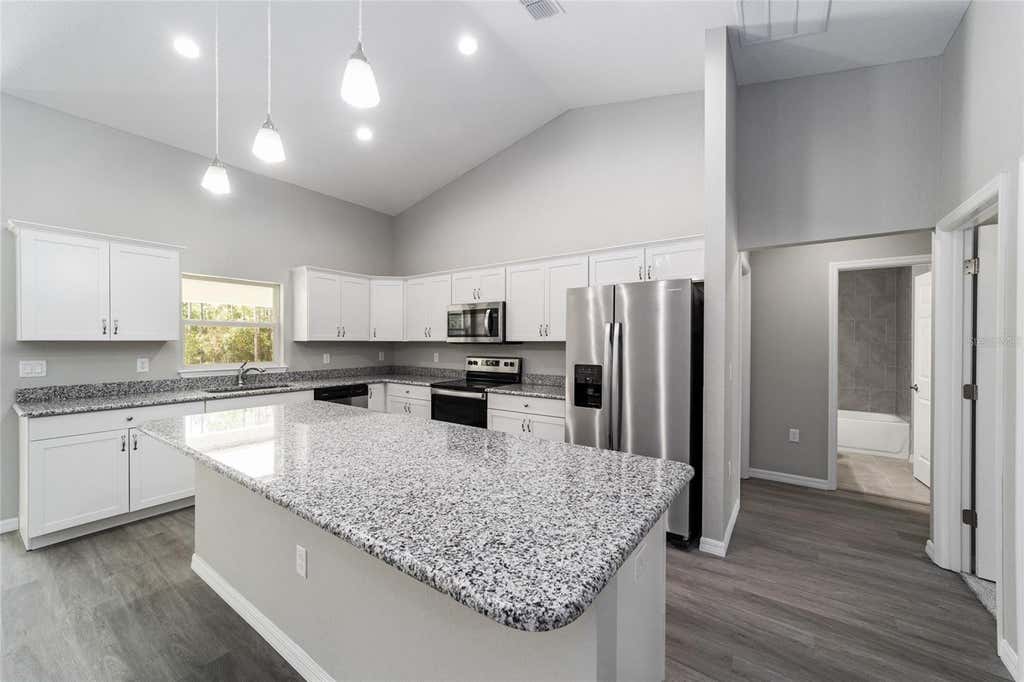 Photo of 3617 SW Breezy Point Dr, Dunnellon, FL 34431 (MLS # OM729858)