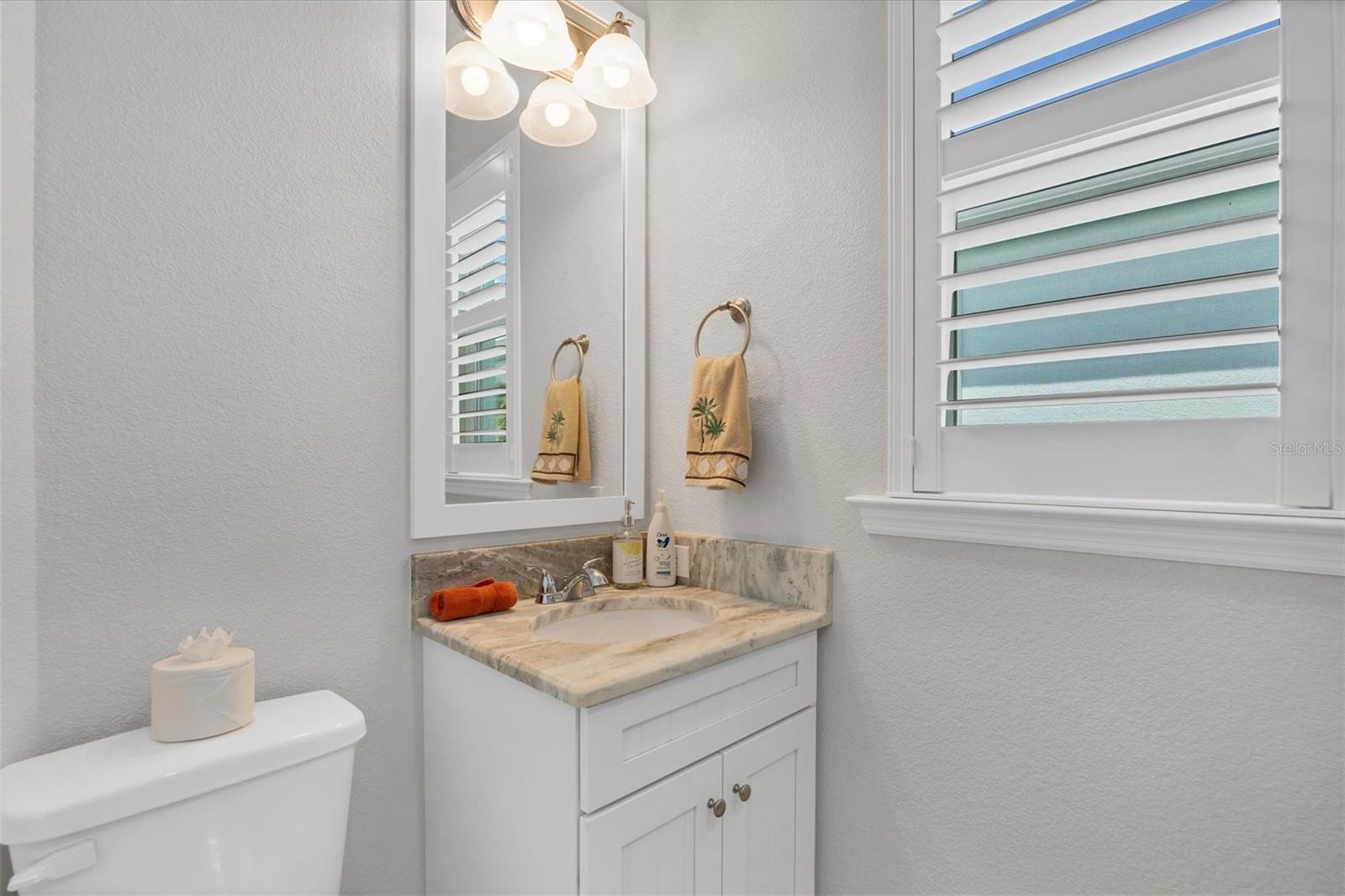 CORAL CAYE - Residential Lease