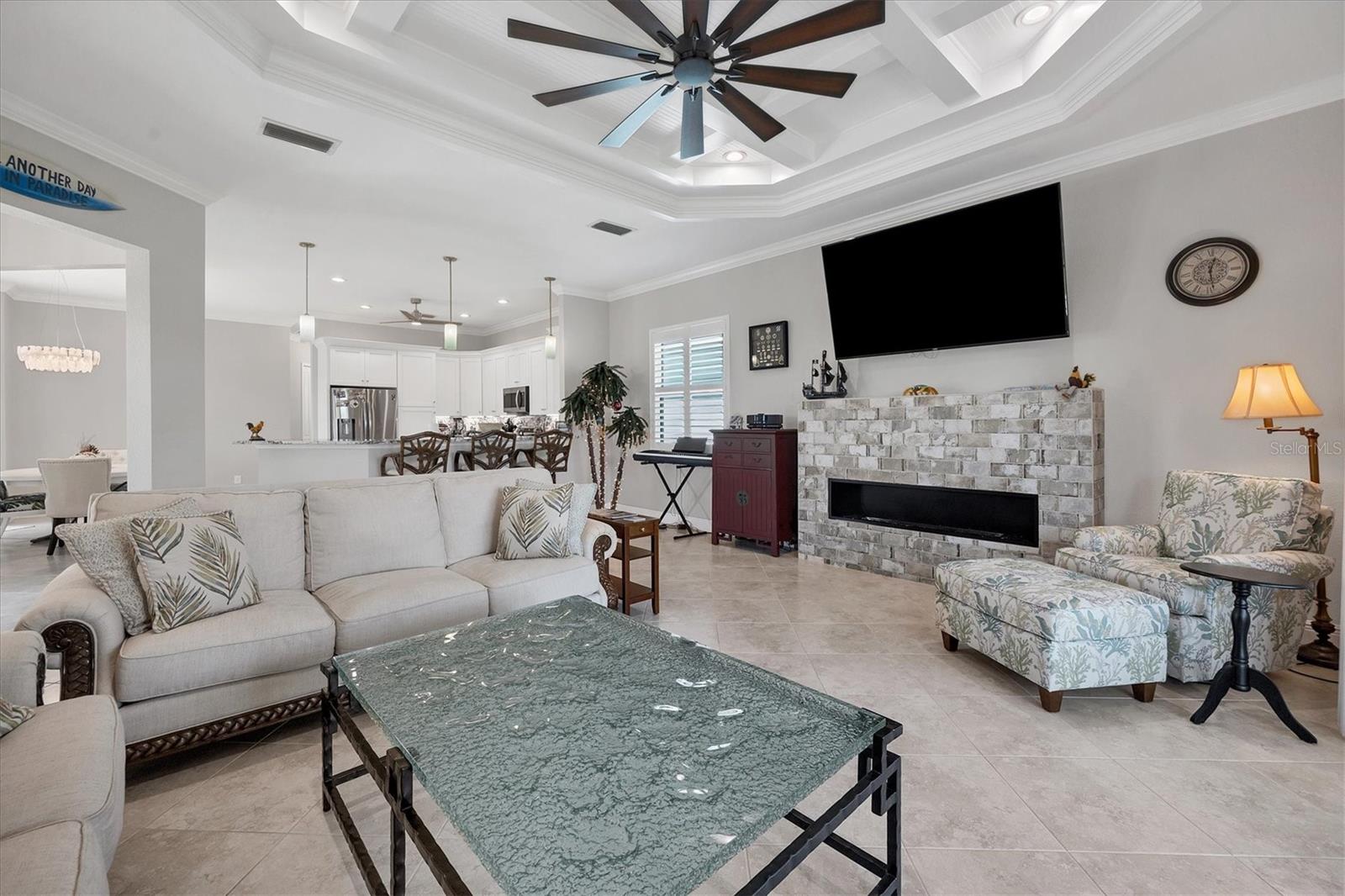 CORAL CAYE - Residential Lease