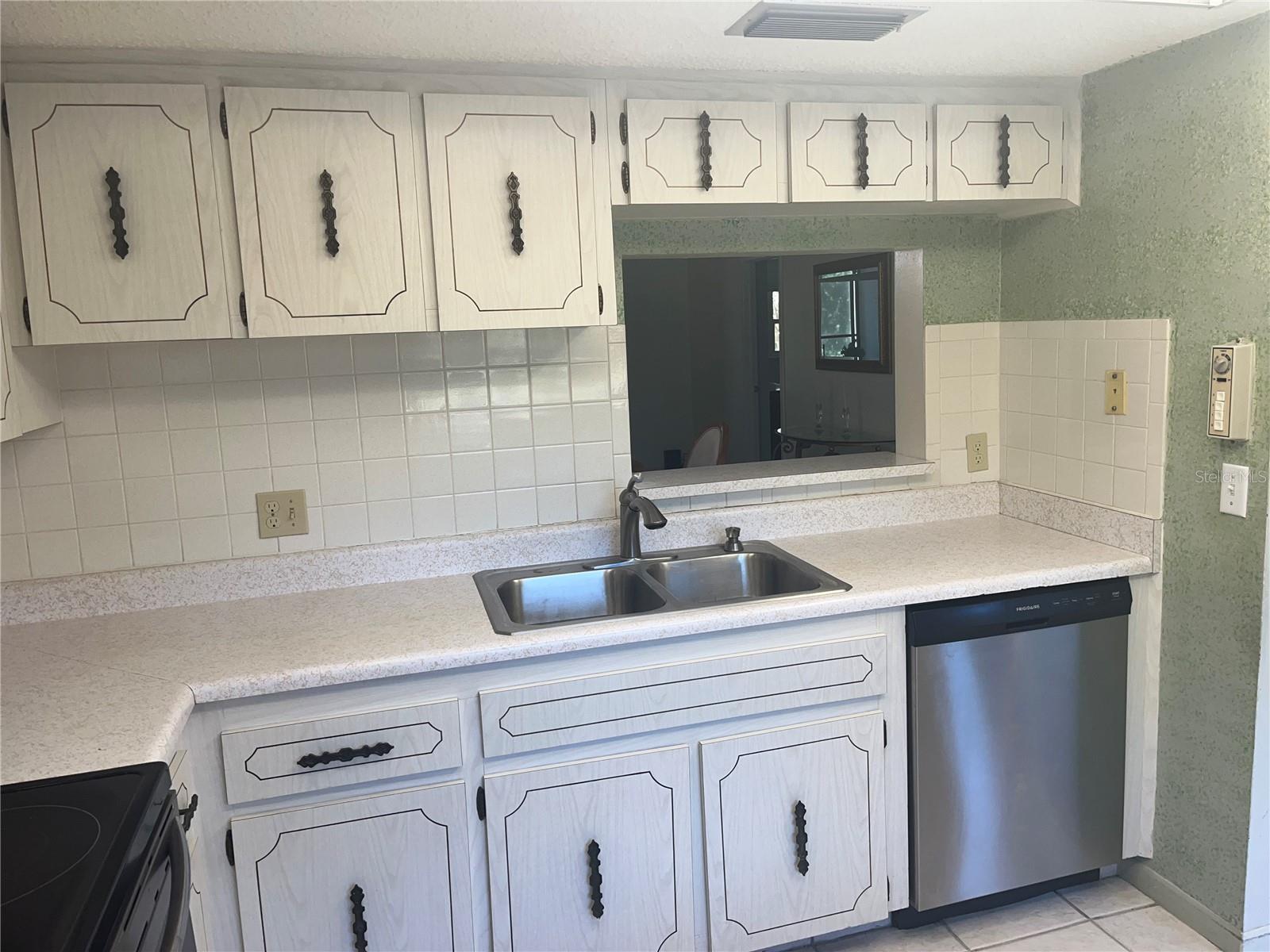 PATRICIAN OAKS - Residential