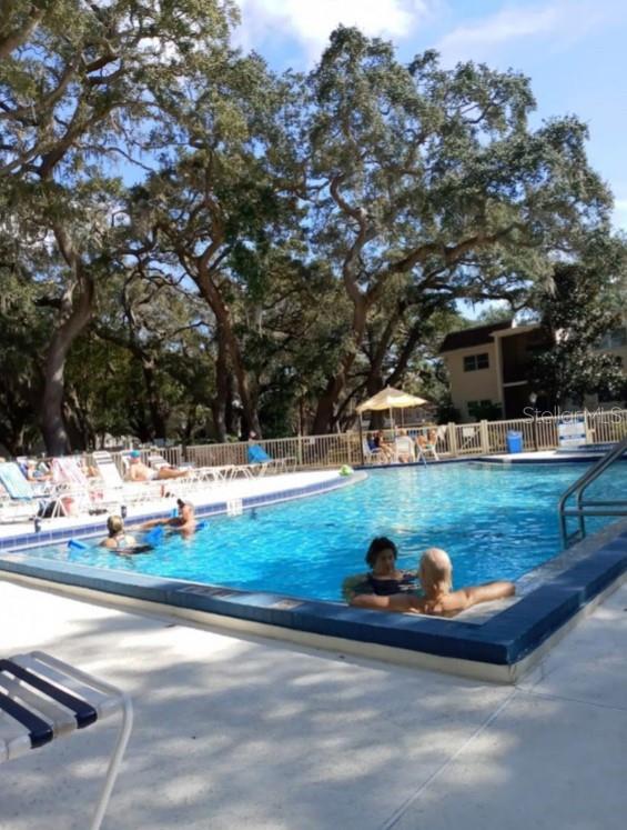 PATRICIAN OAKS - Residential