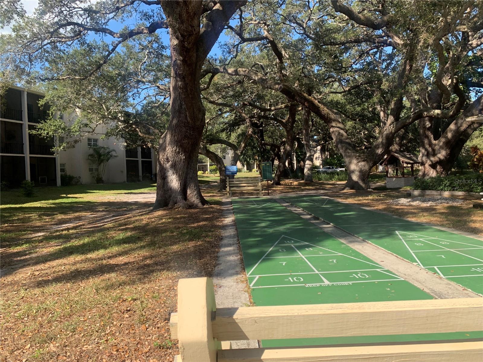 PATRICIAN OAKS - Residential