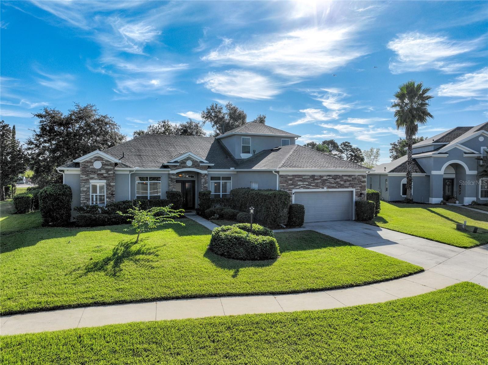 2916 MAJESTIC ISLE DRIVE