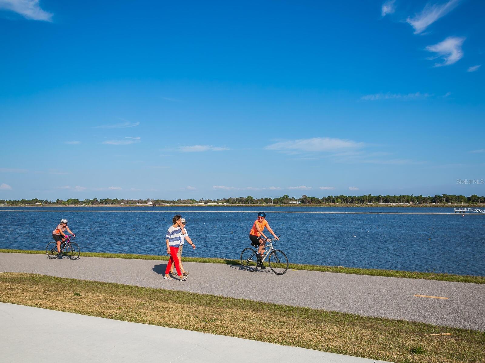 CLUBSIDE AT PALM-AIRE I & II - Residential