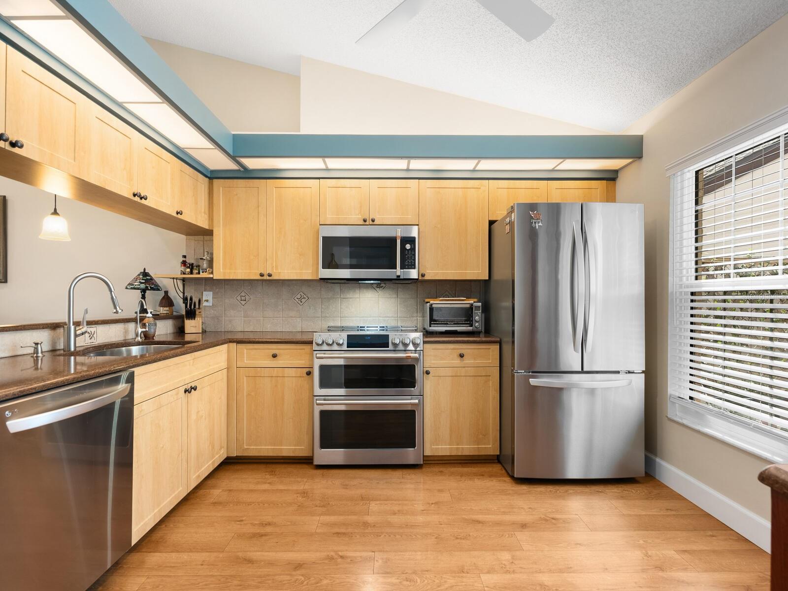 CLUBSIDE AT PALM-AIRE I & II - Residential