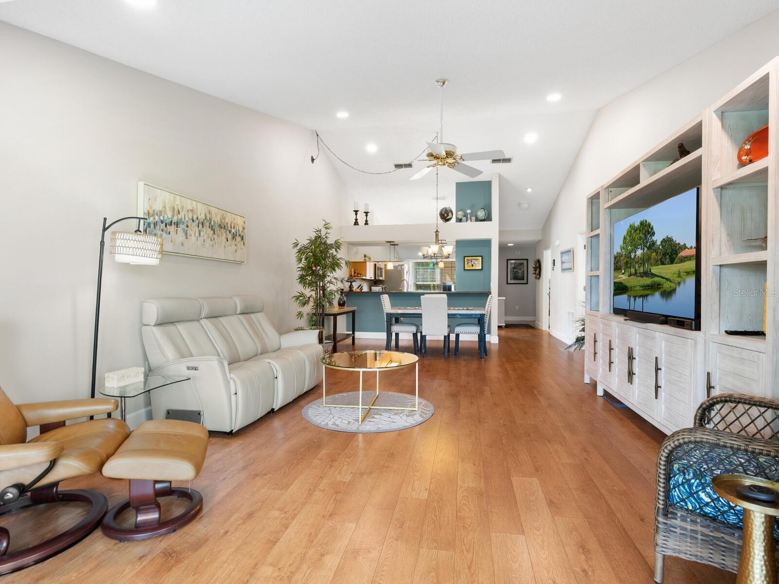 CLUBSIDE AT PALM-AIRE I & II - Residential