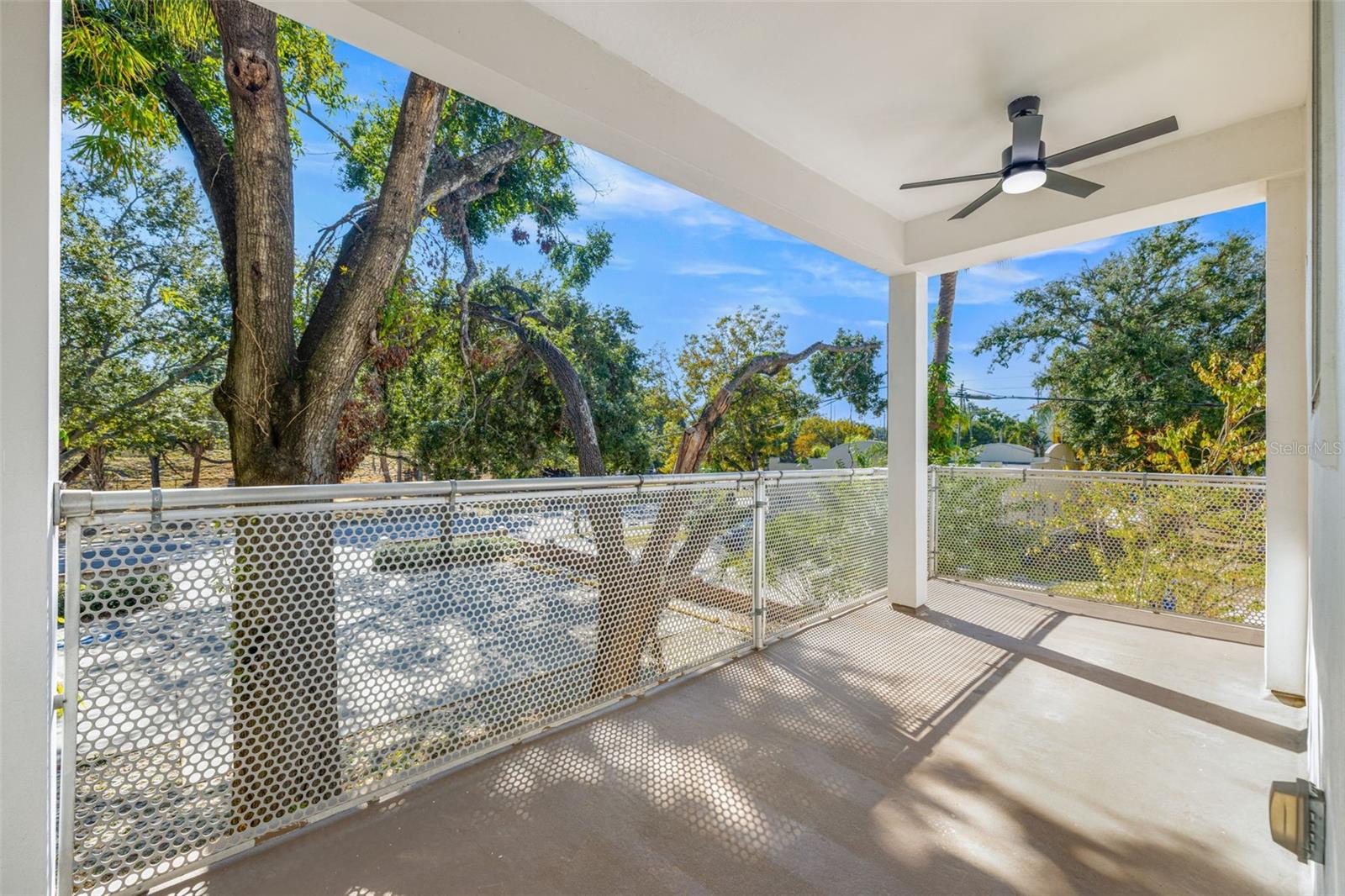 NEWPORT PALMS TWNHMS - Residential Income