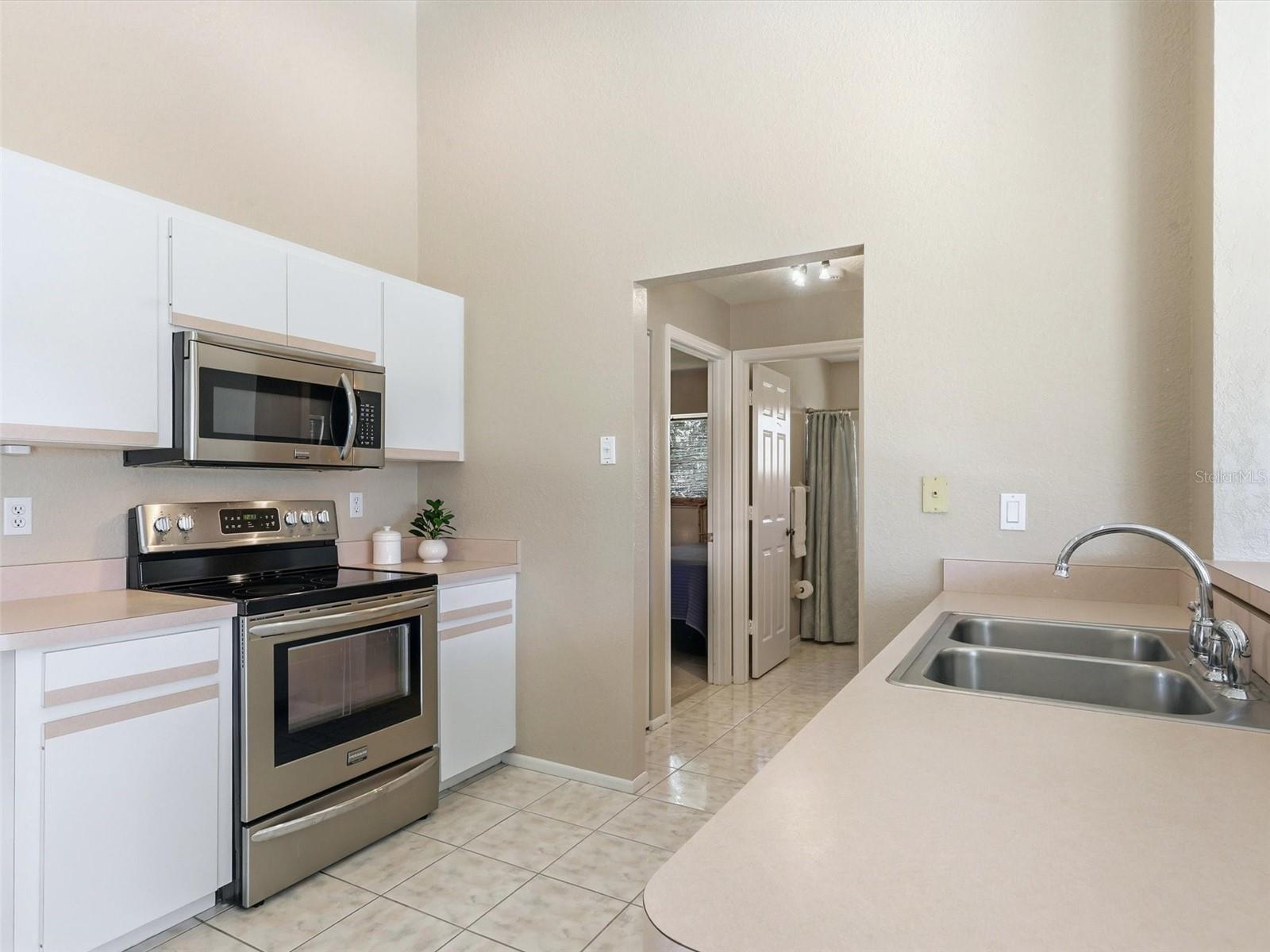 ROTONDA WEST BROADMOOR - Residential