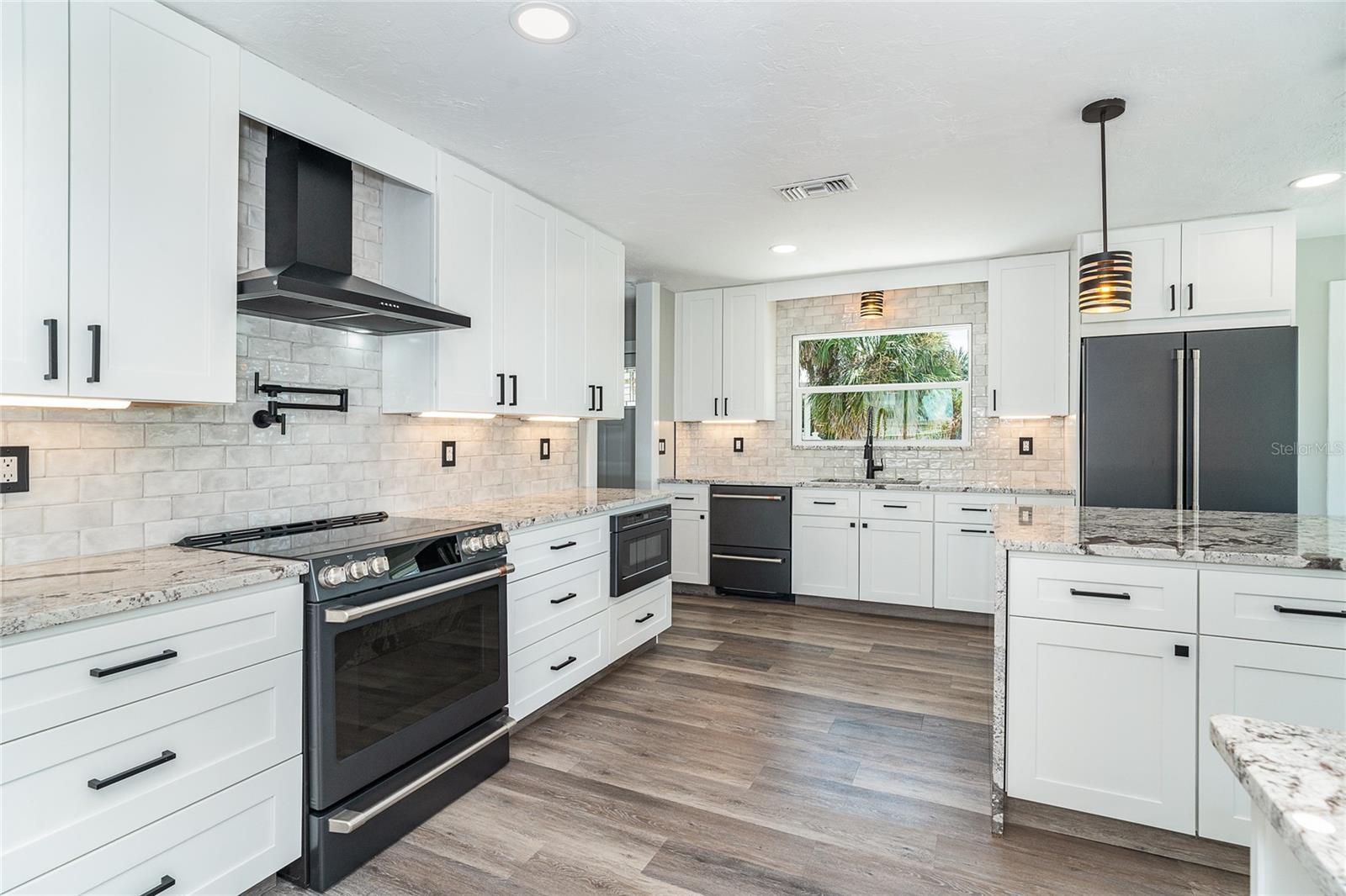 PALM ISLAND ESTATES UNIT 1 - Residential