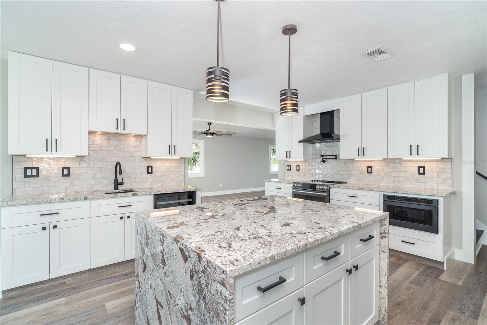 PALM ISLAND ESTATES UNIT 1 - Residential