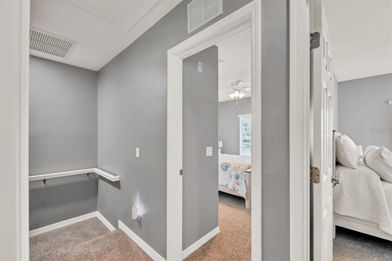 LAKESIDE VILLAGE TOWNHOME - Residential