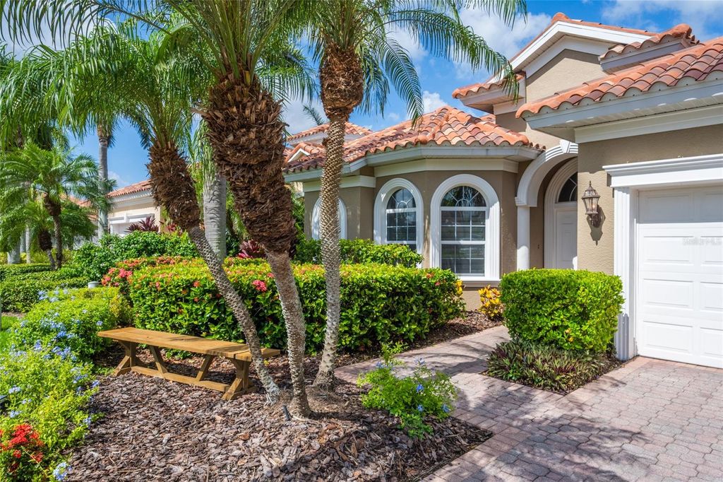 Photo of 303 9th Avenue E, Palmetto, FL 34221 (MLS # A4658399)
