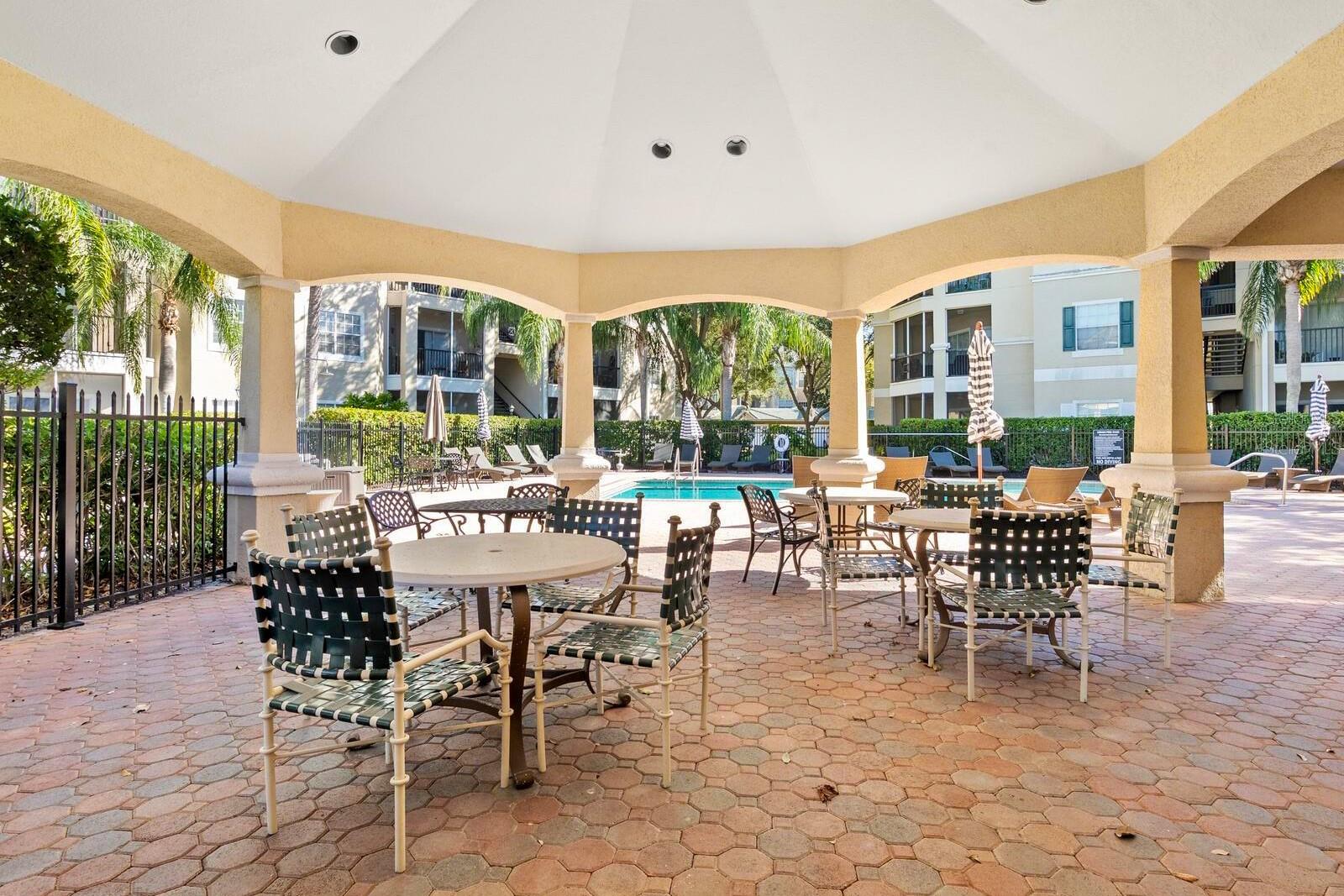 SERENADE ON PALMER RANCH - Residential