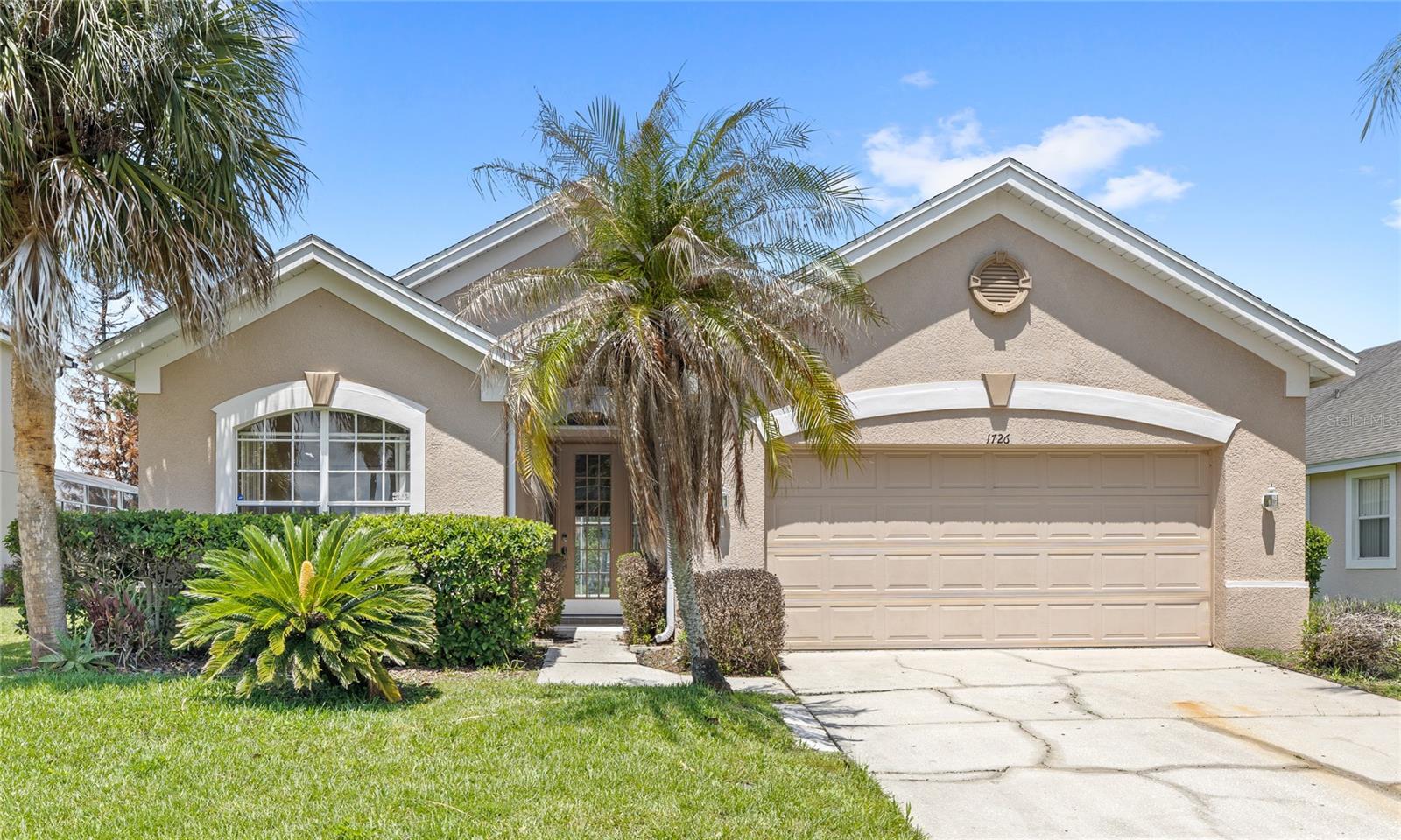 1726 GOLFVIEW DRIVE