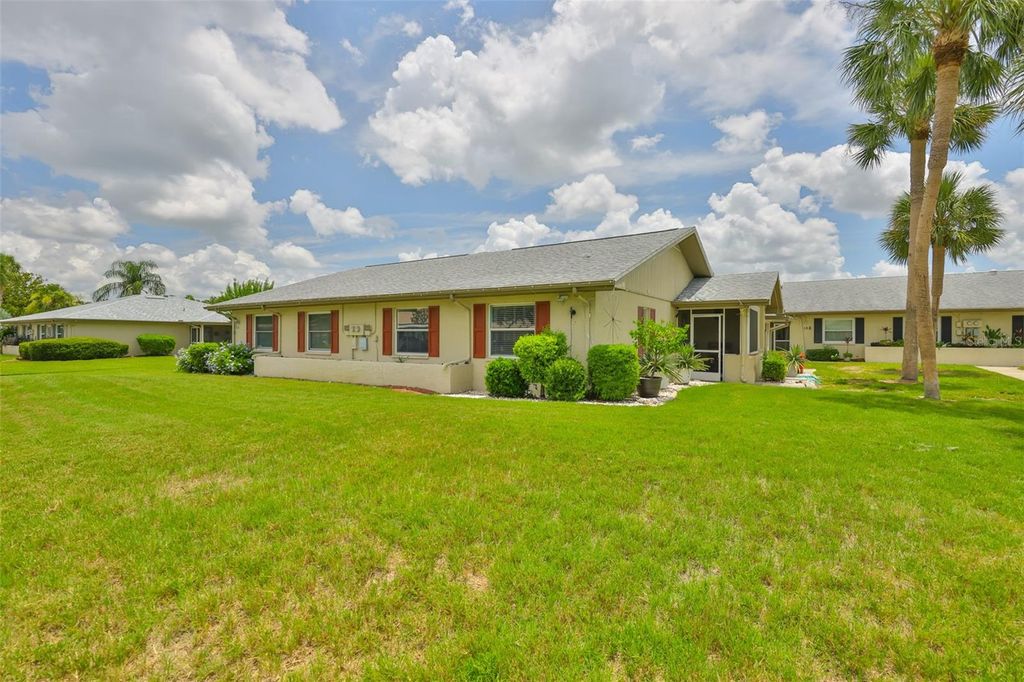 Photo of 1905 Canterbury Lane #17, Sun City Center, FL 33573 (MLS # TB8402420)