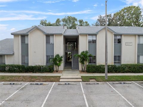 A home in WINTER HAVEN