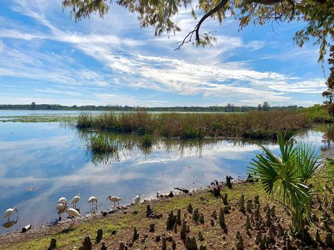 A home in WINTER HAVEN