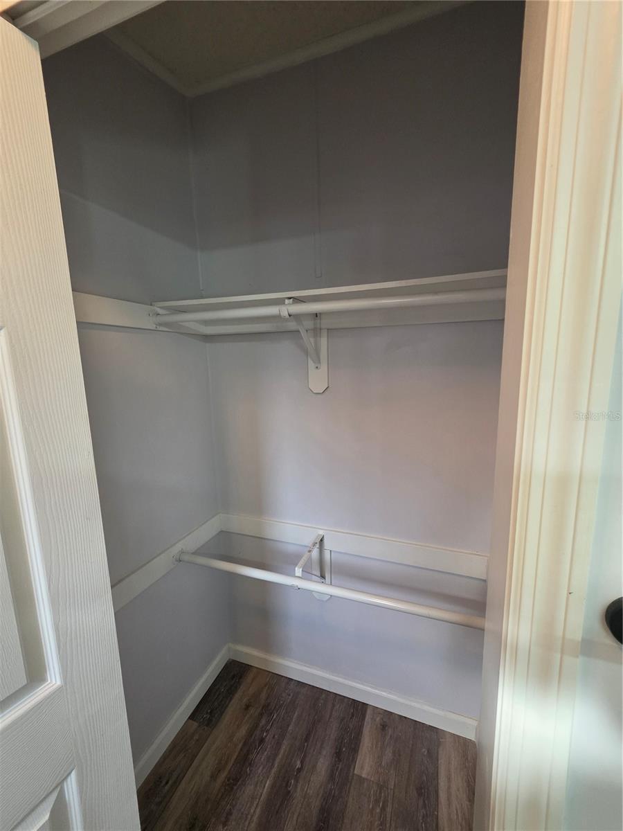 HIDDEN HILLS - Residential