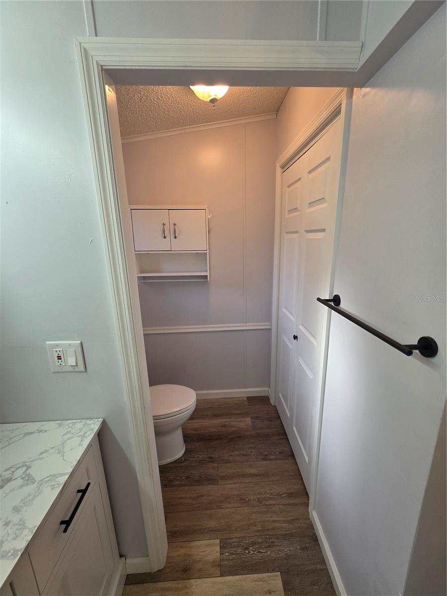 HIDDEN HILLS - Residential