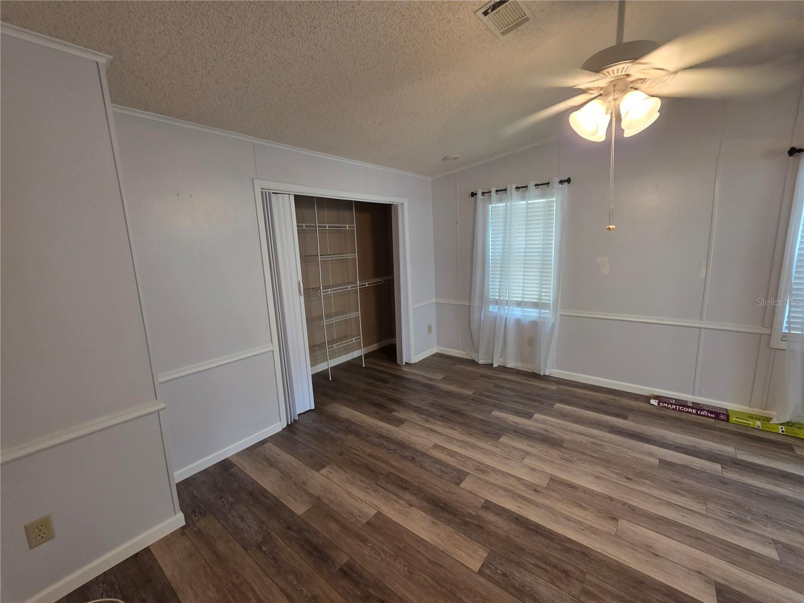 HIDDEN HILLS - Residential