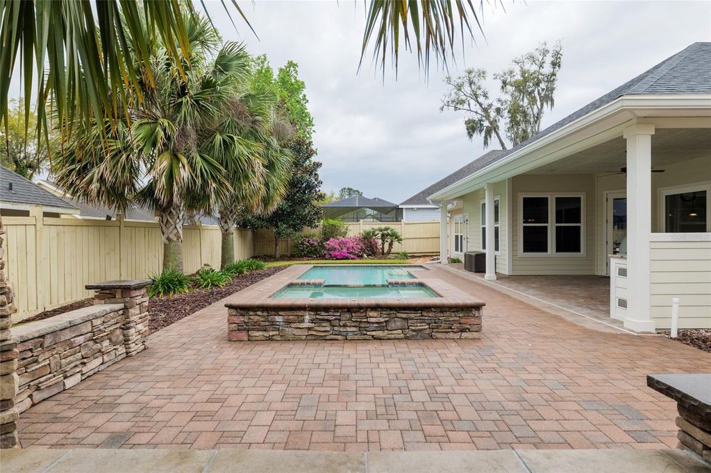 listing image 74
