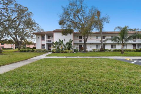130 LAKEVIEW WAY 130 OLDSMAR FL 34677