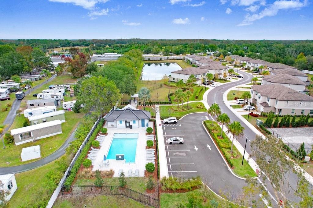 TOWNES/LK THOMAS PH 1 - Residential Lease