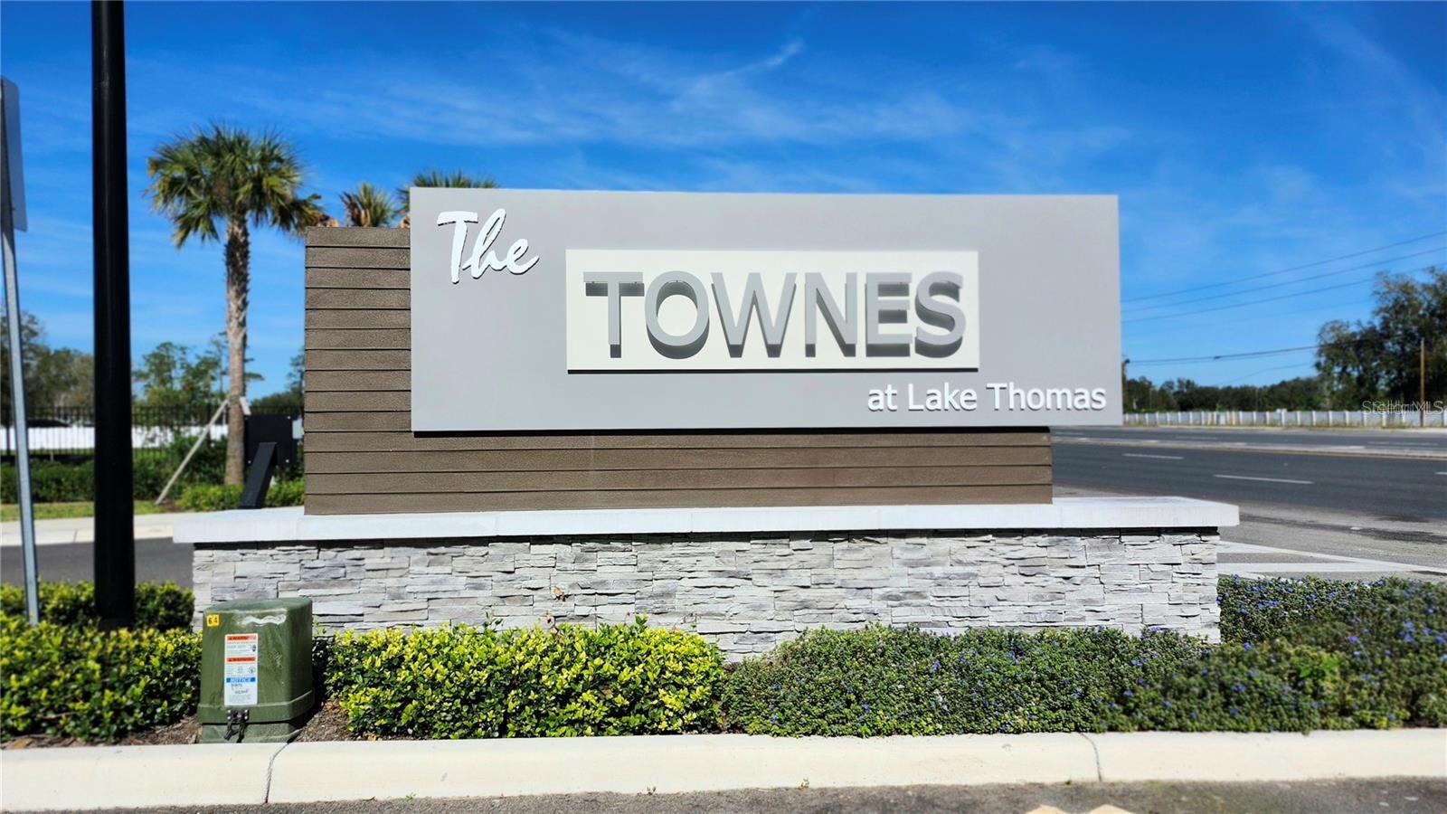 TOWNES/LK THOMAS PH 1 - Residential Lease