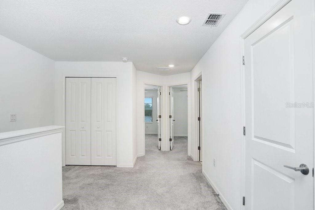 TOWNES/LK THOMAS PH 1 - Residential Lease