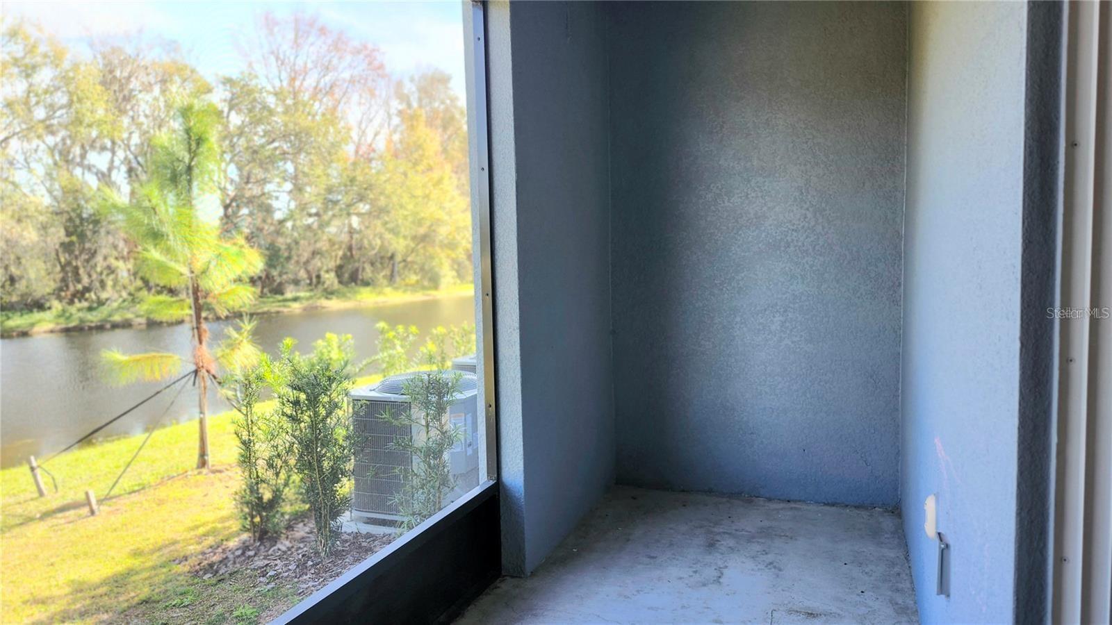 TOWNES/LK THOMAS PH 1 - Residential Lease