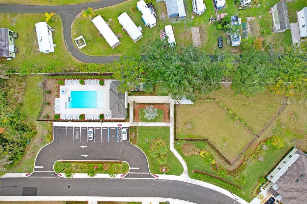 TOWNES/LK THOMAS PH 1 - Residential Lease