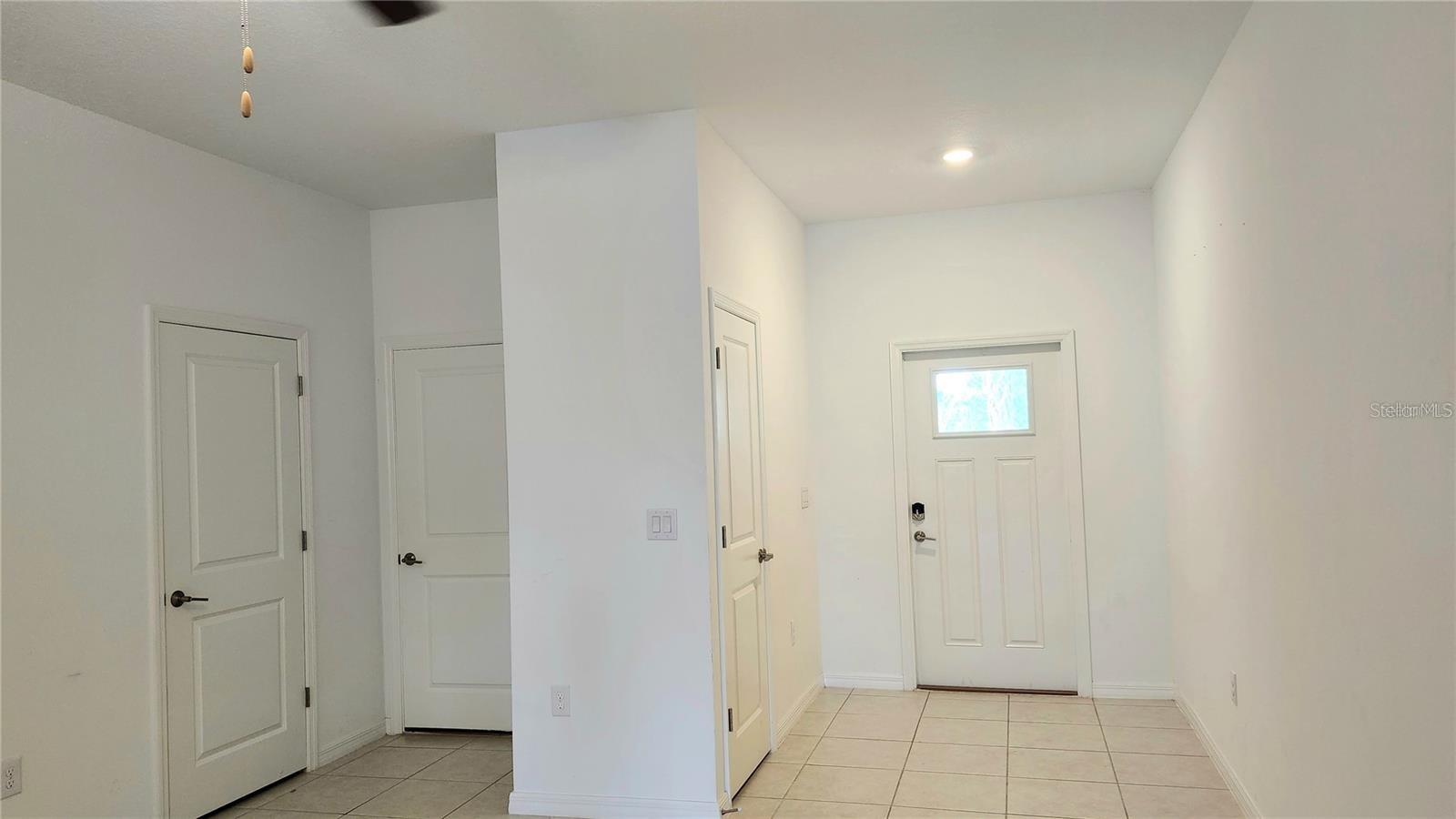 TOWNES/LK THOMAS PH 1 - Residential Lease