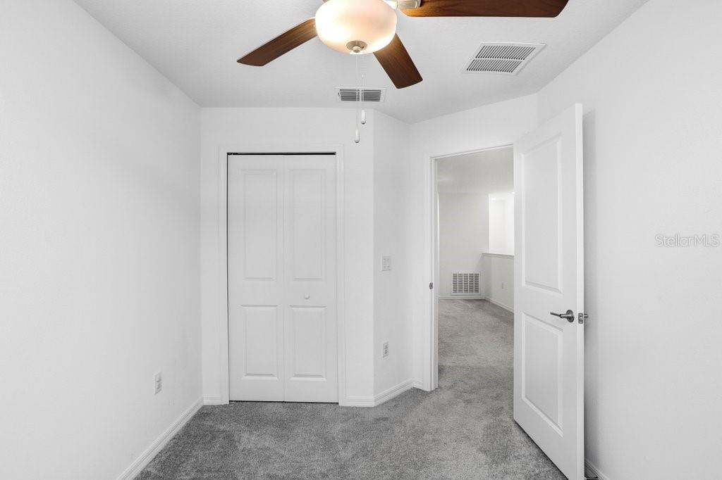 TOWNES/LK THOMAS PH 1 - Residential Lease