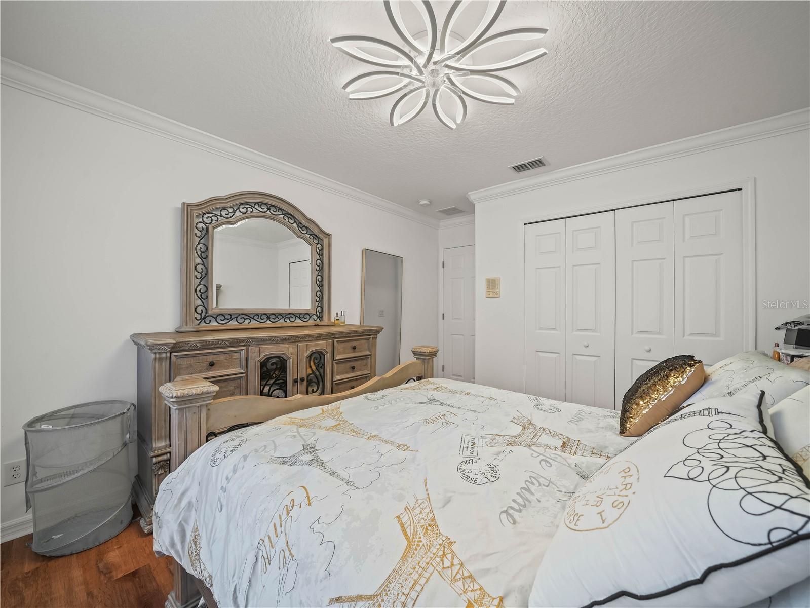 BROOKSHIRE - Residential