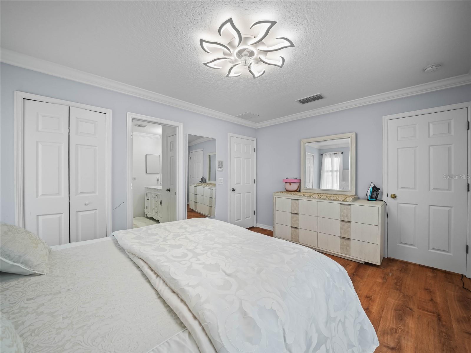 BROOKSHIRE - Residential