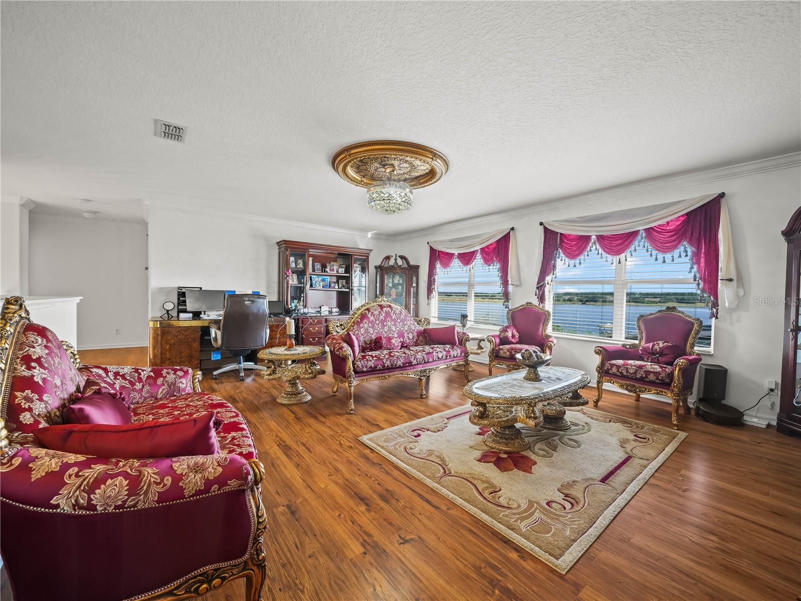 BROOKSHIRE - Residential