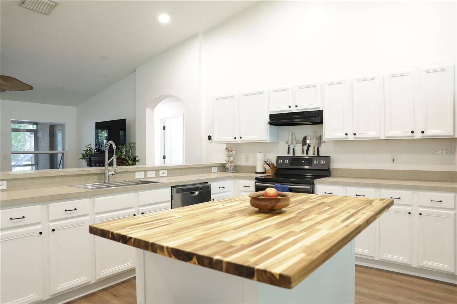 WYNDGATE - Residential