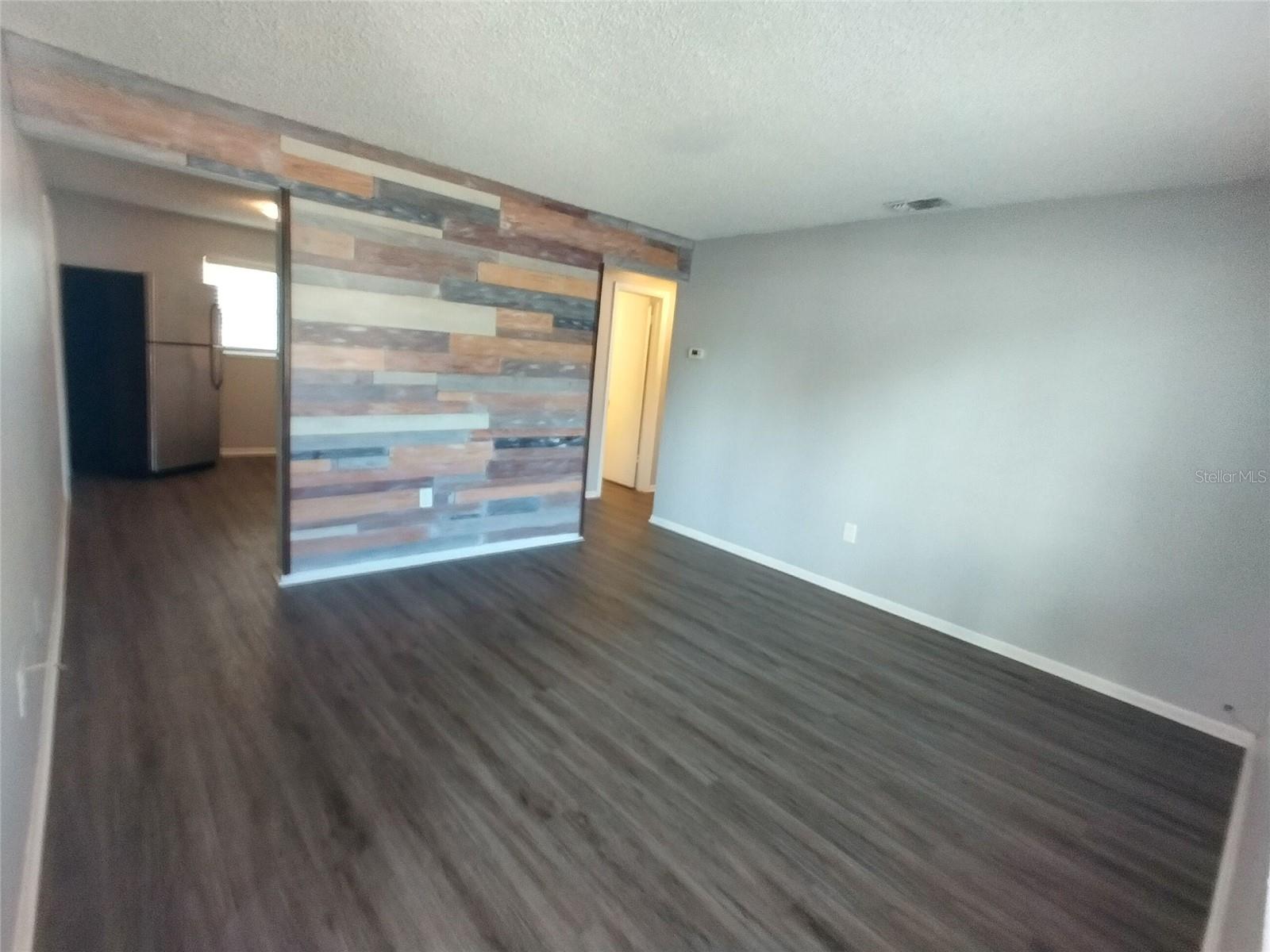 1388 ROBIN HOOD LANE 1141-B